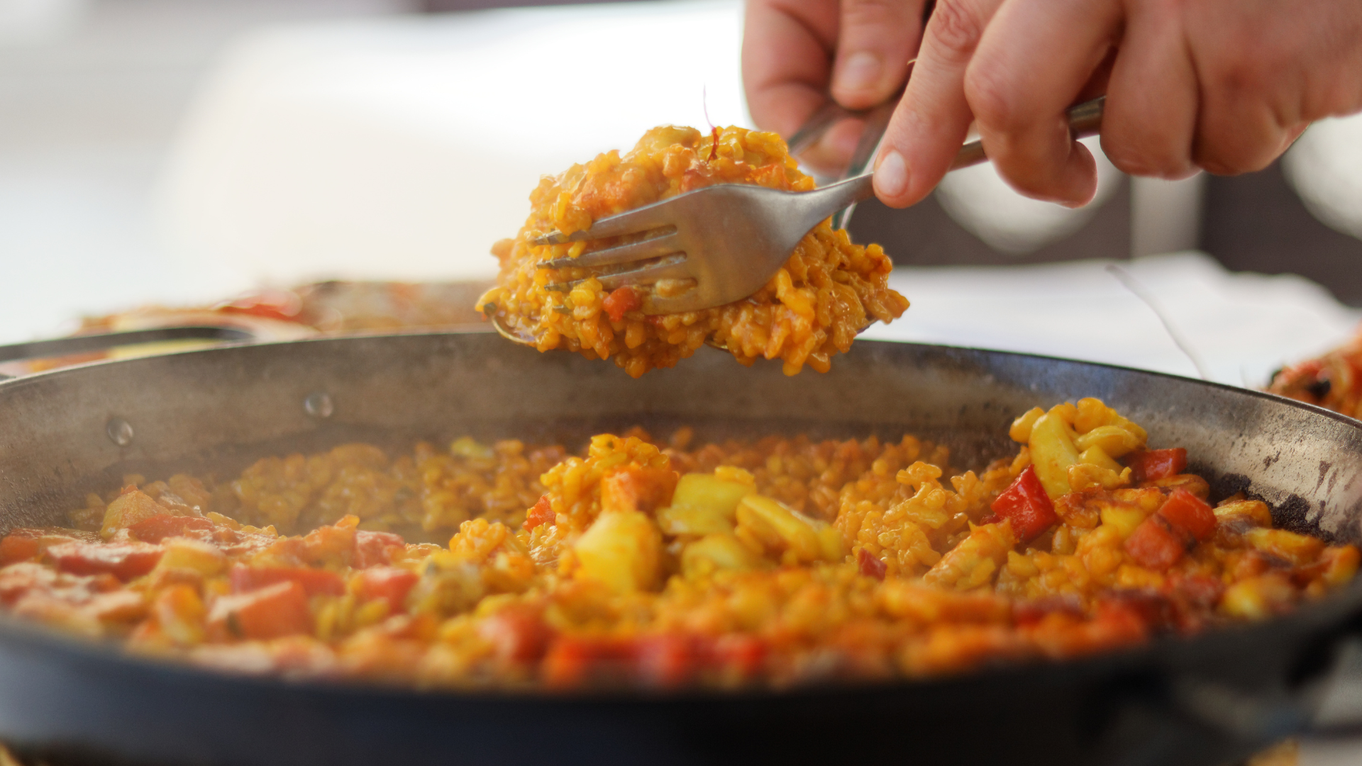 The Secrets of a Perfect Paella: Tips to Enjoy at Home